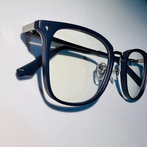 BLADE BLUE